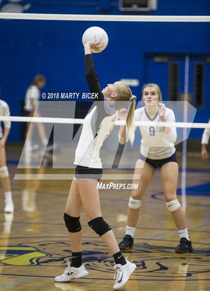 Thumbnail 3 in Enochs @ Turlock photogallery.