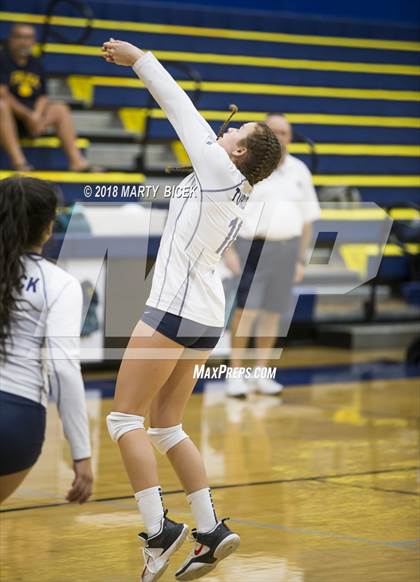 Thumbnail 2 in Enochs @ Turlock photogallery.