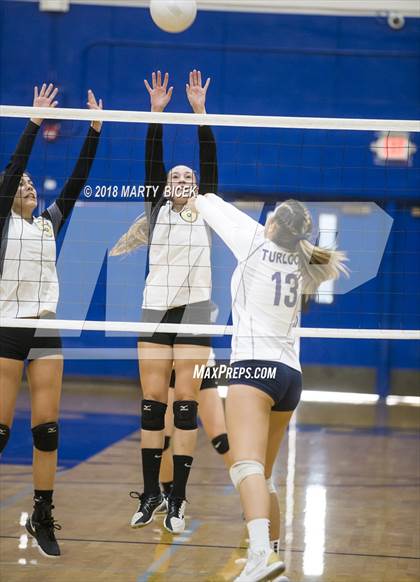 Thumbnail 2 in Enochs @ Turlock photogallery.