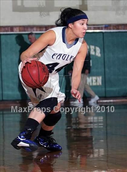 Thumbnail 1 in Foothill vs. Vista del Lago photogallery.