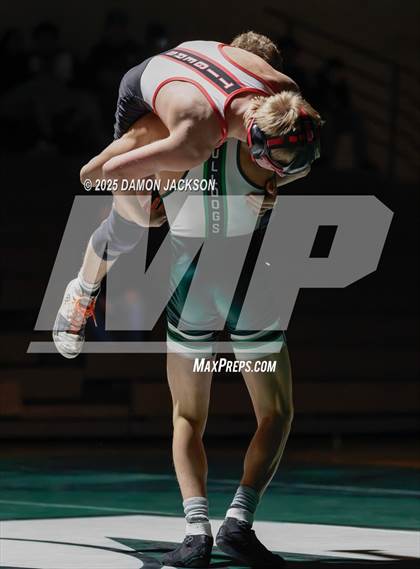 Thumbnail 3 in Hurricane vs Virgin Valley photogallery.