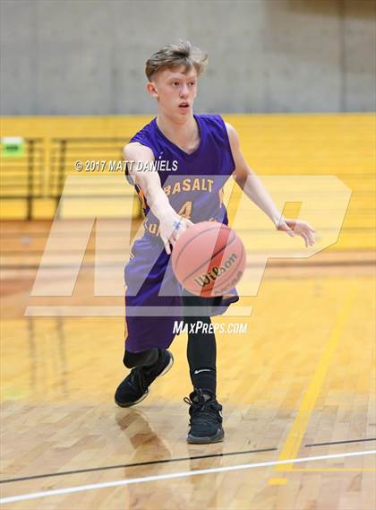 Thumbnail 2 in Kent Denver vs. Basalt  (CHSAA 3A Great 8) photogallery.