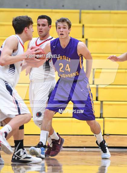 Thumbnail 1 in Kent Denver vs. Basalt  (CHSAA 3A Great 8) photogallery.