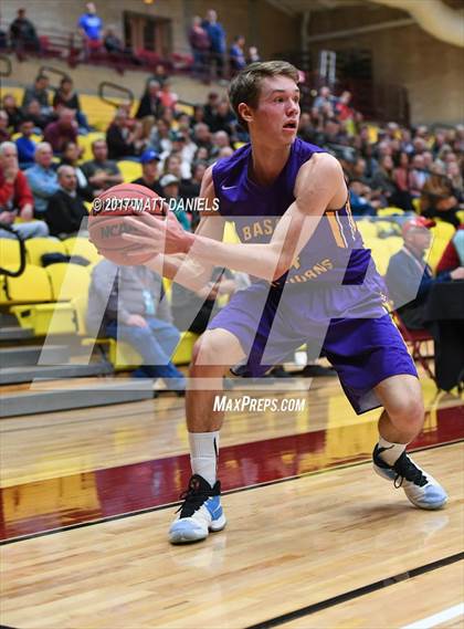 Thumbnail 3 in Kent Denver vs. Basalt  (CHSAA 3A Great 8) photogallery.