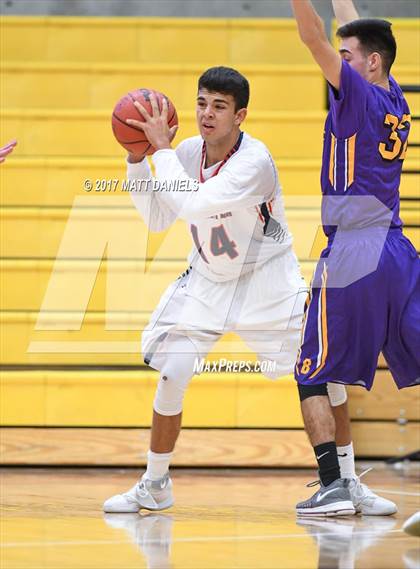 Thumbnail 3 in Kent Denver vs. Basalt  (CHSAA 3A Great 8) photogallery.