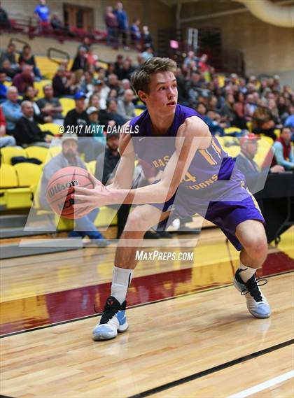 Thumbnail 2 in Kent Denver vs. Basalt  (CHSAA 3A Great 8) photogallery.