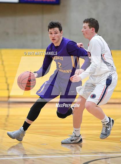 Thumbnail 3 in Kent Denver vs. Basalt  (CHSAA 3A Great 8) photogallery.