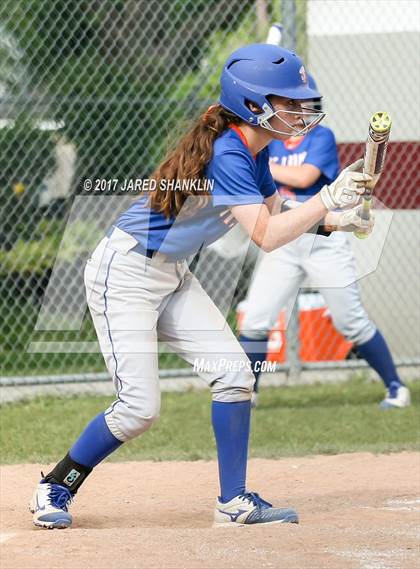 Thumbnail 3 in St. Louis Catholic @ E.D. White (LHSAA 3A Regional Playoff) photogallery.
