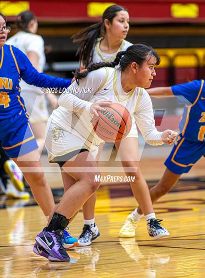 Thumbnail 2 in Mesa Vista vs. Cuba (Lady Braves Invite at Santa Fe Indian School) photogallery.