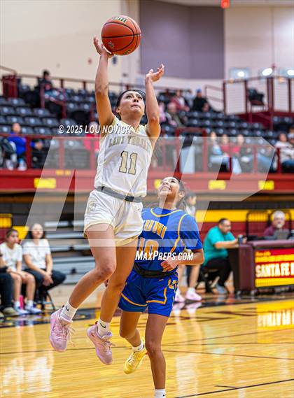 Thumbnail 3 in Mesa Vista vs. Cuba (Lady Braves Invite at Santa Fe Indian School) photogallery.