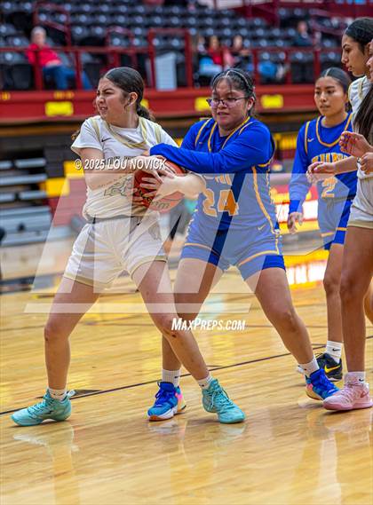 Thumbnail 2 in Mesa Vista vs. Cuba (Lady Braves Invite at Santa Fe Indian School) photogallery.