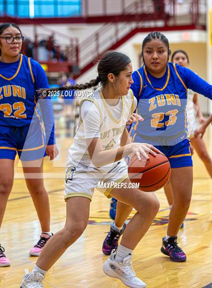 Thumbnail 2 in Mesa Vista vs. Cuba (Lady Braves Invite at Santa Fe Indian School) photogallery.