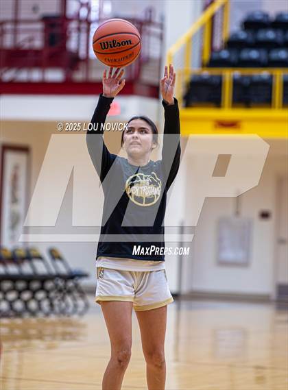 Thumbnail 1 in Mesa Vista vs. Cuba (Lady Braves Invite at Santa Fe Indian School) photogallery.