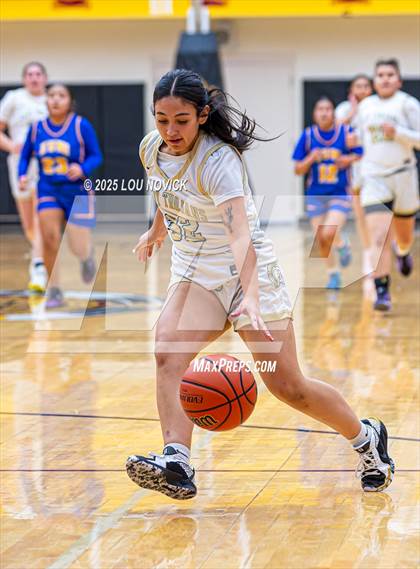Thumbnail 3 in Mesa Vista vs. Cuba (Lady Braves Invite at Santa Fe Indian School) photogallery.