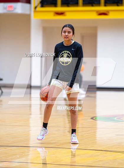 Thumbnail 2 in Mesa Vista vs. Cuba (Lady Braves Invite at Santa Fe Indian School) photogallery.