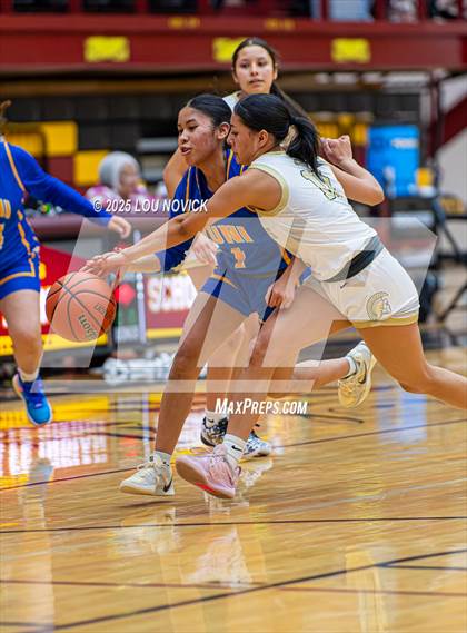 Thumbnail 3 in Mesa Vista vs. Cuba (Lady Braves Invite at Santa Fe Indian School) photogallery.