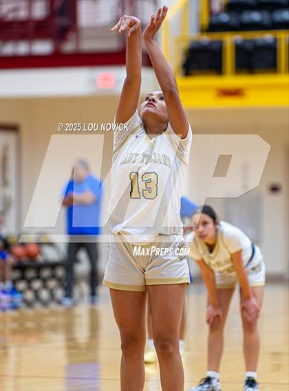 Thumbnail 3 in Mesa Vista vs. Cuba (Lady Braves Invite at Santa Fe Indian School) photogallery.