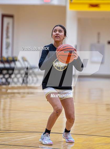 Thumbnail 3 in Mesa Vista vs. Cuba (Lady Braves Invite at Santa Fe Indian School) photogallery.