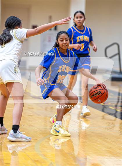Thumbnail 2 in Mesa Vista vs. Cuba (Lady Braves Invite at Santa Fe Indian School) photogallery.