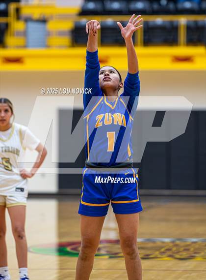 Thumbnail 2 in Mesa Vista vs. Cuba (Lady Braves Invite at Santa Fe Indian School) photogallery.