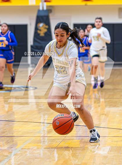Thumbnail 2 in Mesa Vista vs. Cuba (Lady Braves Invite at Santa Fe Indian School) photogallery.