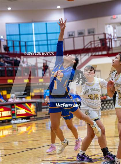 Thumbnail 1 in Mesa Vista vs. Cuba (Lady Braves Invite at Santa Fe Indian School) photogallery.