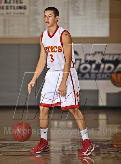 Thumbnail 1 in Villa Park vs. Palm Desert (MaxPreps Holiday Classic) photogallery.