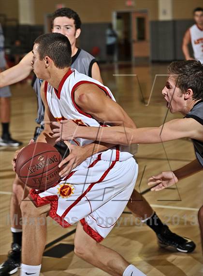 Thumbnail 3 in Villa Park vs. Palm Desert (MaxPreps Holiday Classic) photogallery.