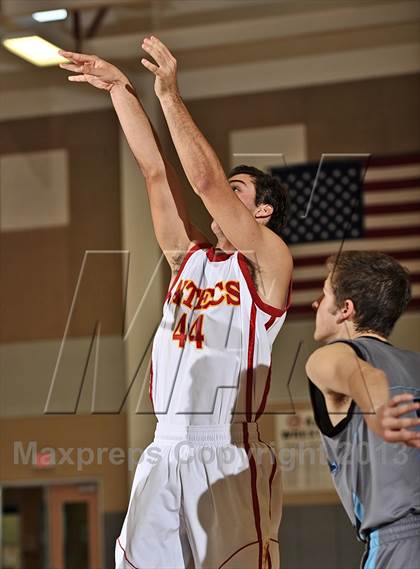 Thumbnail 3 in Villa Park vs. Palm Desert (MaxPreps Holiday Classic) photogallery.