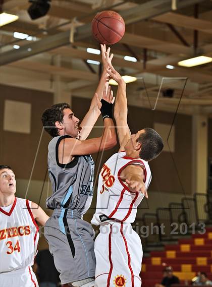 Thumbnail 1 in Villa Park vs. Palm Desert (MaxPreps Holiday Classic) photogallery.