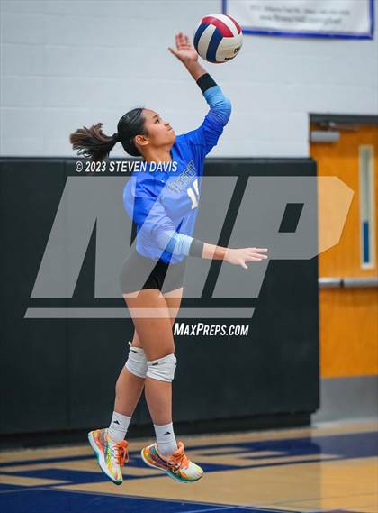 Thumbnail 3 in Mesquite vs Prescott photogallery.