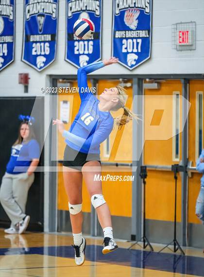 Thumbnail 1 in Mesquite vs Prescott photogallery.