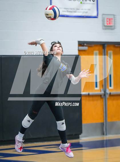 Thumbnail 3 in Mesquite vs Prescott photogallery.