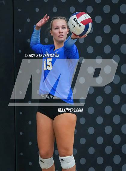 Thumbnail 1 in Mesquite vs Prescott photogallery.