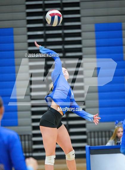 Thumbnail 1 in Mesquite vs Prescott photogallery.