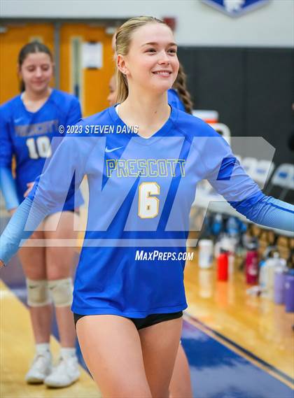 Thumbnail 3 in Mesquite vs Prescott photogallery.