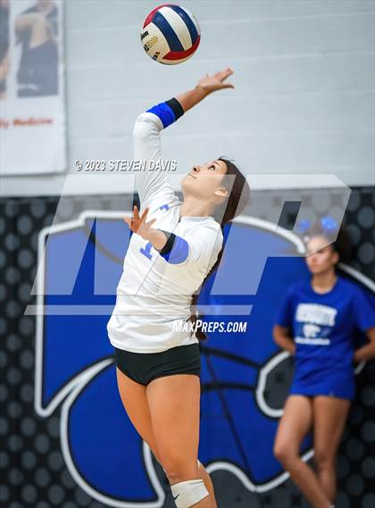 Thumbnail 2 in Mesquite vs Prescott photogallery.