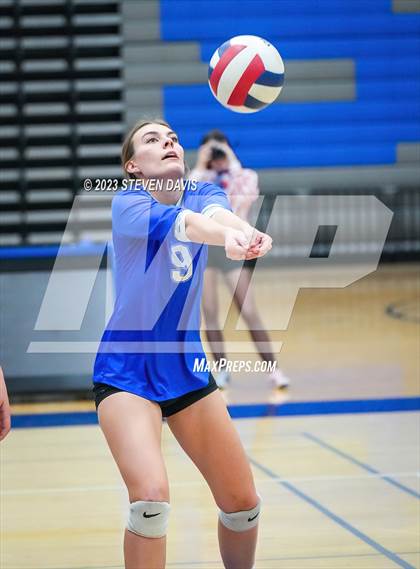 Thumbnail 1 in Mesquite vs Prescott photogallery.