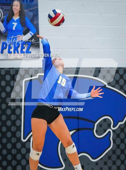 Thumbnail 2 in Mesquite vs Prescott photogallery.