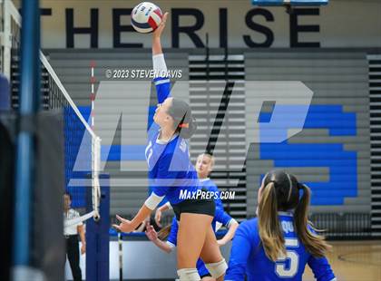 Thumbnail 2 in Mesquite vs Prescott photogallery.