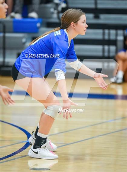Thumbnail 1 in Mesquite vs Prescott photogallery.