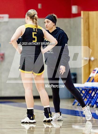 Thumbnail 1 in Del Oro @ Folsom photogallery.