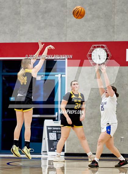 Thumbnail 1 in Del Oro @ Folsom photogallery.