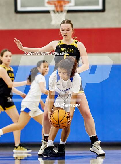 Thumbnail 2 in Del Oro @ Folsom photogallery.