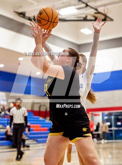 Thumbnail 1 in Del Oro @ Folsom photogallery.