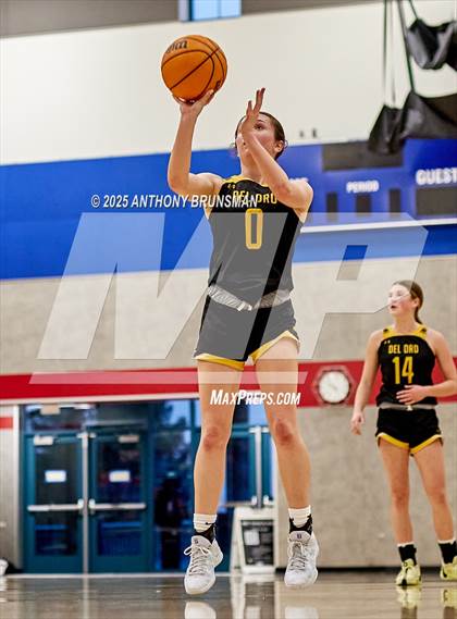 Thumbnail 1 in Del Oro @ Folsom photogallery.