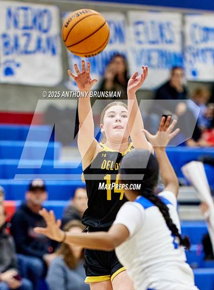 Thumbnail 2 in Del Oro @ Folsom photogallery.