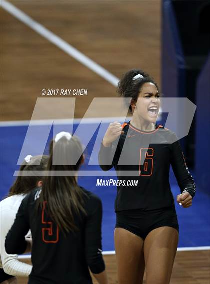 Thumbnail 3 in Lewis-Palmer vs. Valor Christian (CHSAA 4A Final) photogallery.