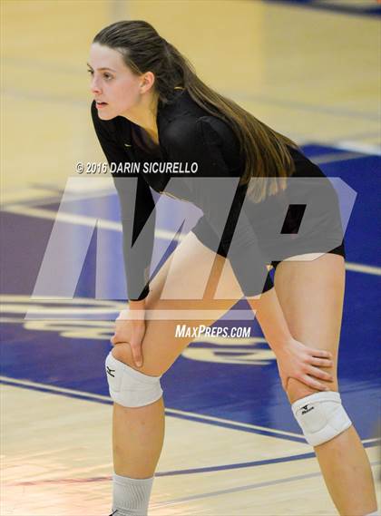 Thumbnail 2 in Hamilton vs. Mountain Pointe (AIA Division 6A Semifinal Playoff) photogallery.