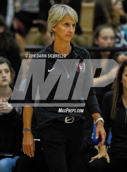 Thumbnail 3 in Hamilton vs. Mountain Pointe (AIA Division 6A Semifinal Playoff) photogallery.